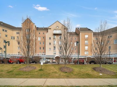 101 Shearwater Ct E APT 23, Jersey City, NJ, 07305