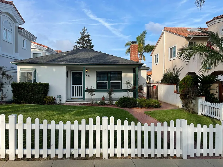 528 N Lucia Ave #FRONT — Photo 1