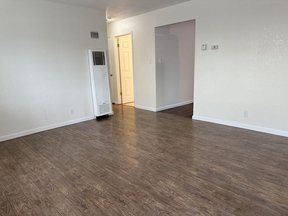 2nd image of 5082 Kenmore Dr APT 2