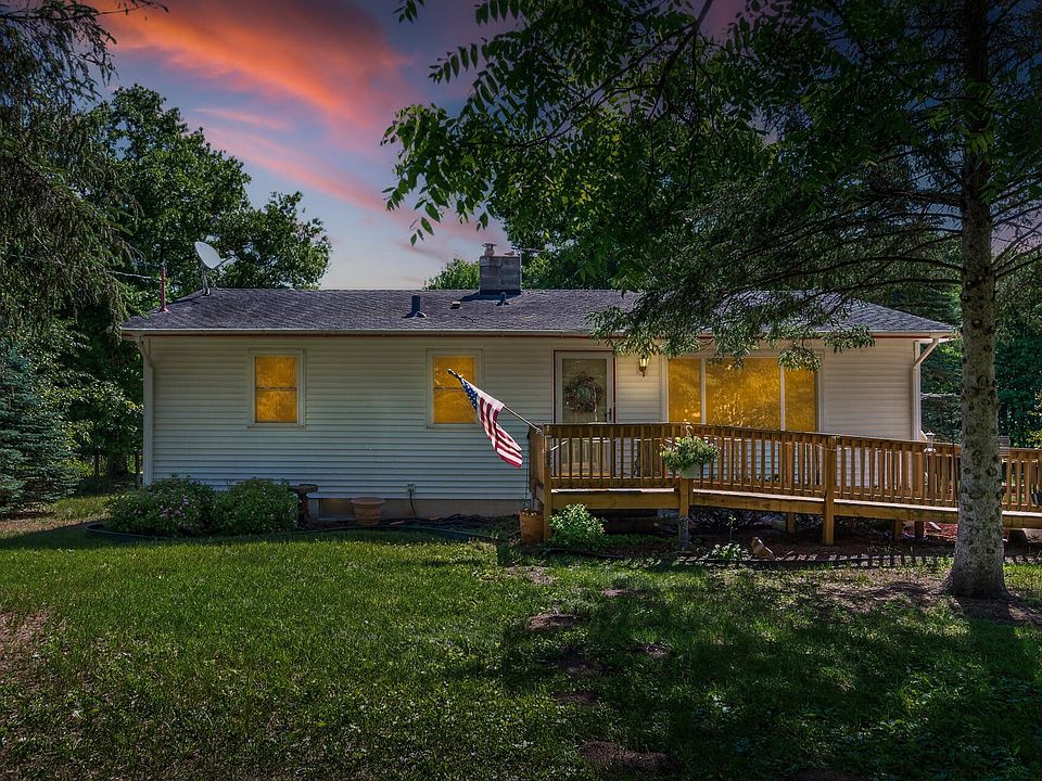 1st image of 23501 Beta St NE