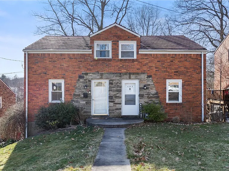 494 Serpentine Dr — Photo 1