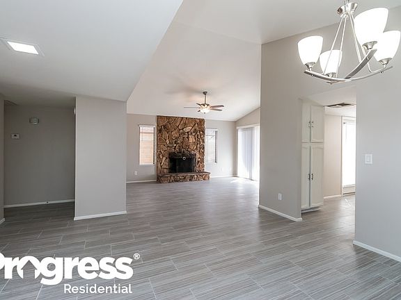 5th image of 6629 W Poinsettia Dr