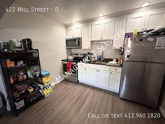 3rd image of 422 Mill St #D