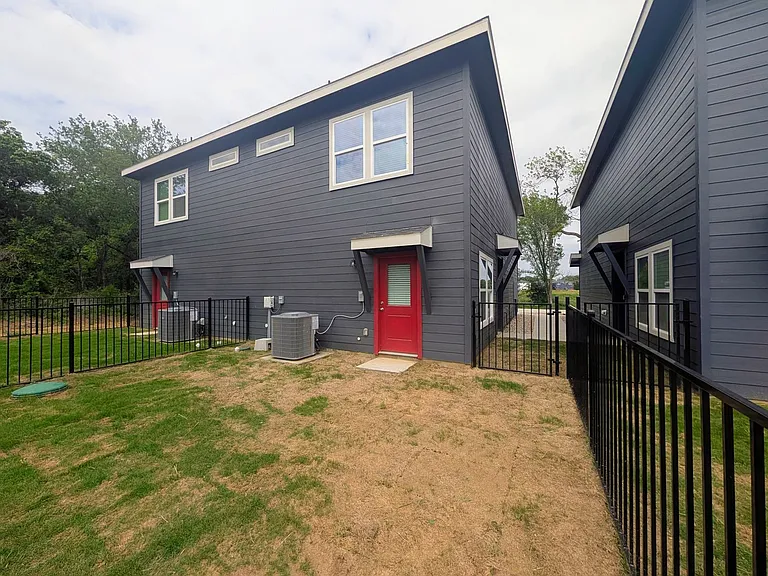 3501 E Renfro St #123 — Photo 33