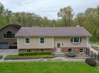 809 Highland Lake Rd, Middletown, NY 10940