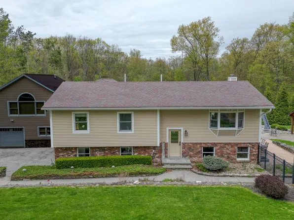 809 Highland Lake Rd, Middletown, NY 10940