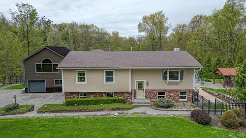 809 Highland Lake Rd Photo 1