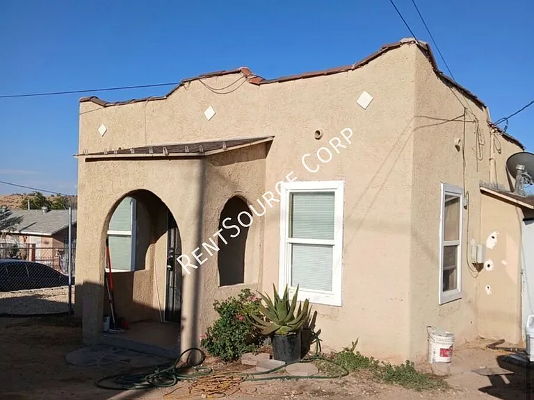 16735 Union St — Photo 2