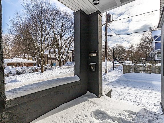 4th image of 333 Raines Park