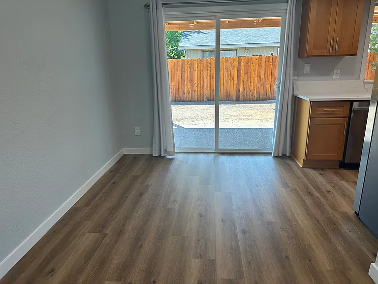 1730 NE Darby St — Photo 7