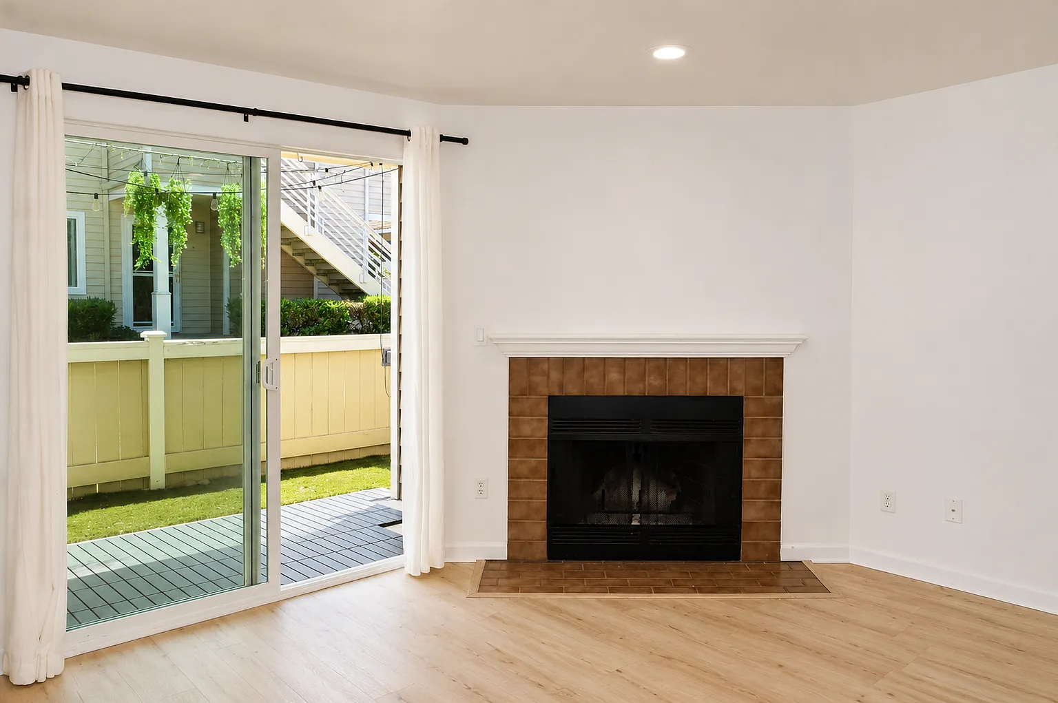 1 bed, 602 sqft, $1,950 — Photo 2