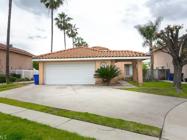 13571 Hancock Ct, Fontana, CA 92336