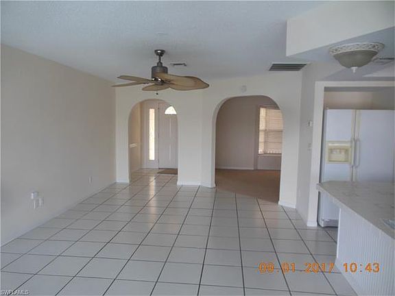 5th image of 5001 SW 5th Pl