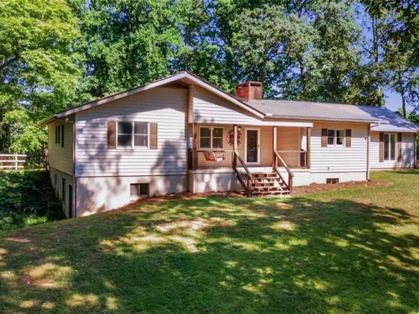 574 Lickskillet Rd, Epworth, GA 30541