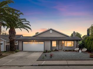 115 Harbour Dr, Half Moon Bay, CA