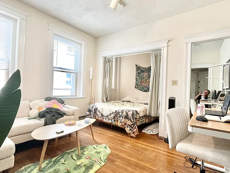 9 Colborne Rd #5 — Photo 2