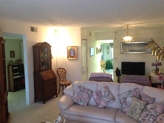 2nd image of 4920 Locust St NE APT 312