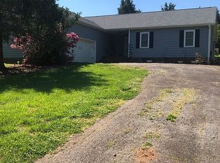 13111 Pine Harbor Rd, Charlotte, NC 28278