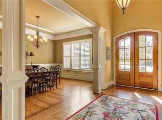 4 Wynnewood Ct, Greensboro, NC 27408