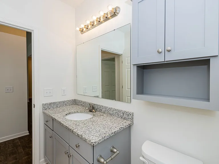 Raintree Townhomes 5 Units — Photo 19