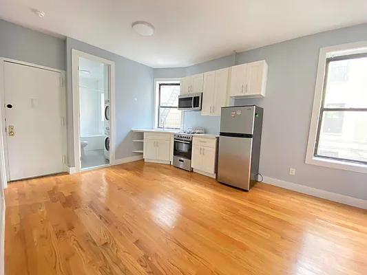 Rented by Lang Realty LLC | media 3