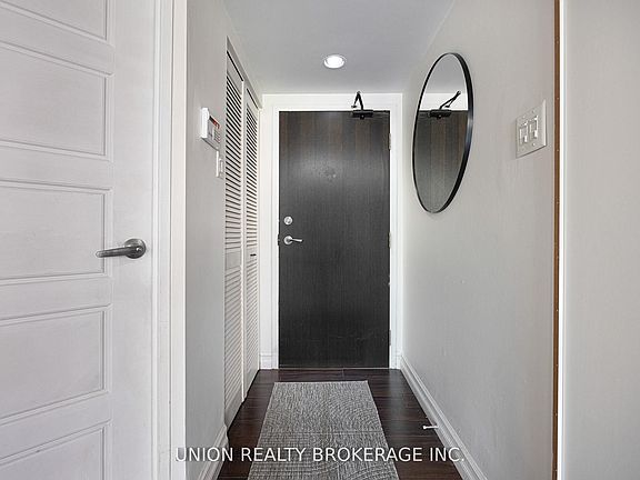 2nd image of 60 Homewood Ave #208
