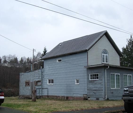 2nd image of 601 East St