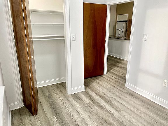 5th image of 1011 Chestnut St Unit 905W