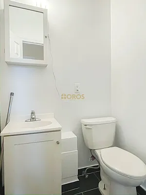 Rented by City Connections Realty | media 28