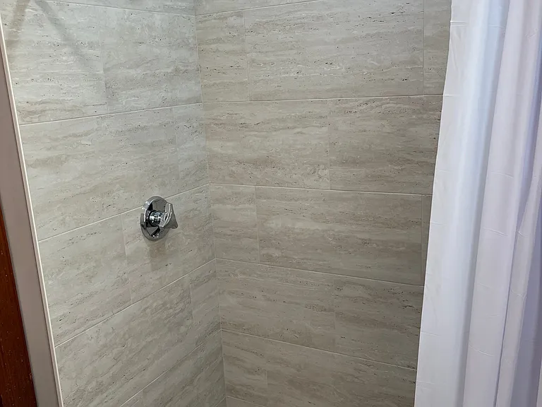 195 College Ave #1 — Photo 4