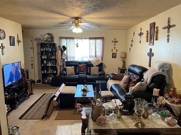 5th image of 1923 Pine Tree Dr #B
