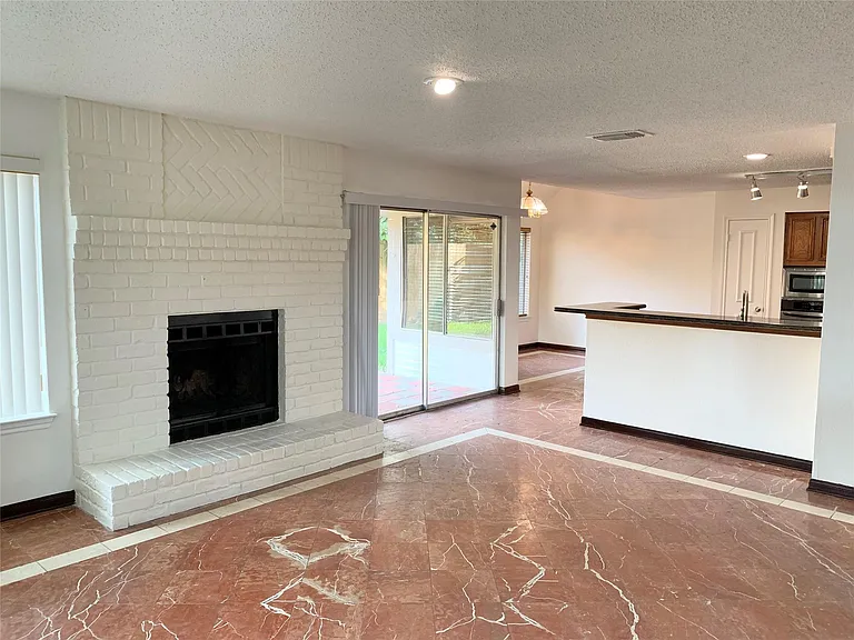1603 Beaconshire Rd — Photo 10