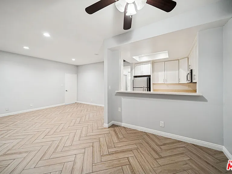5715 W Olympic Blvd #103 — Photo 4