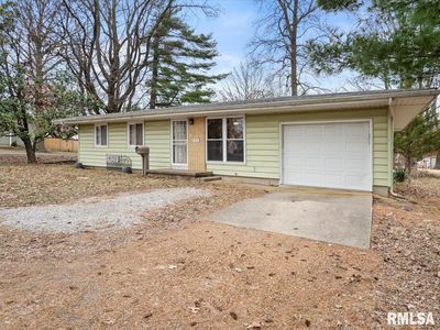 520 S 6th St, Herrin, IL, 62948