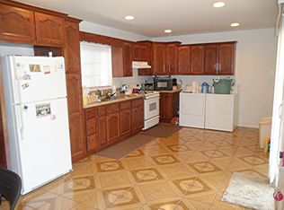 1402 Lewis Ave, Long Beach, CA 90813