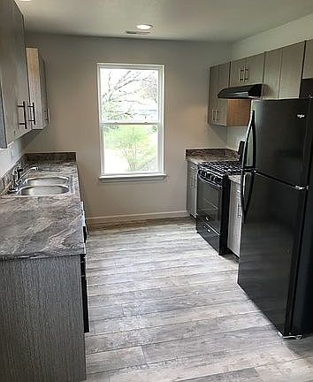 2nd image of 111 Kelly St