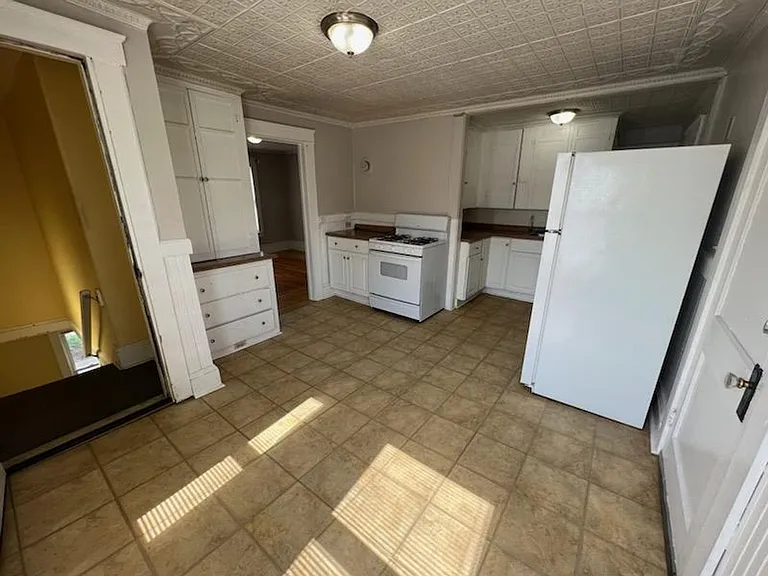 109 Rosedale Ave — Photo 12