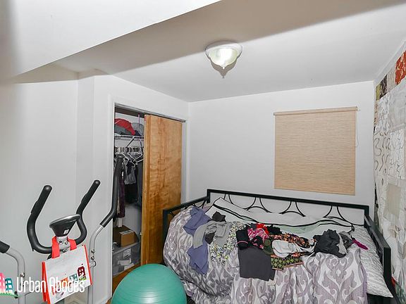 2nd image of 2312 W Dickens Ave APT Gr
