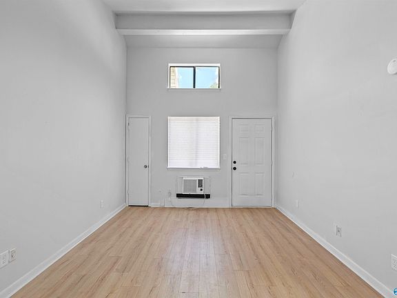 5th image of 3704 Squaw Valley Dr SW