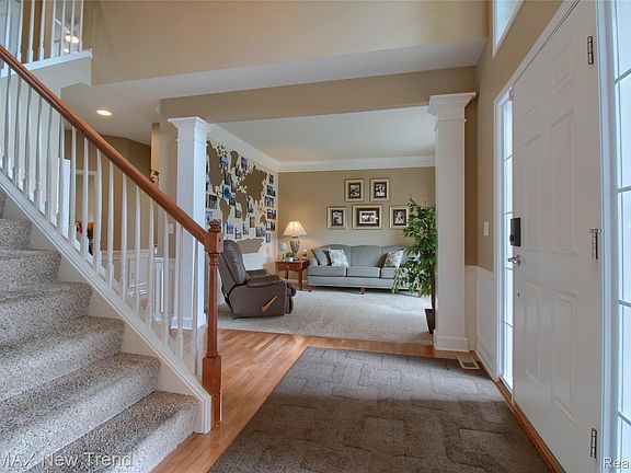 4th image of 59318 Peters Barn Dr