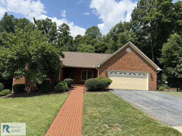 318 London Bridge Dr, Danville, VA 24541