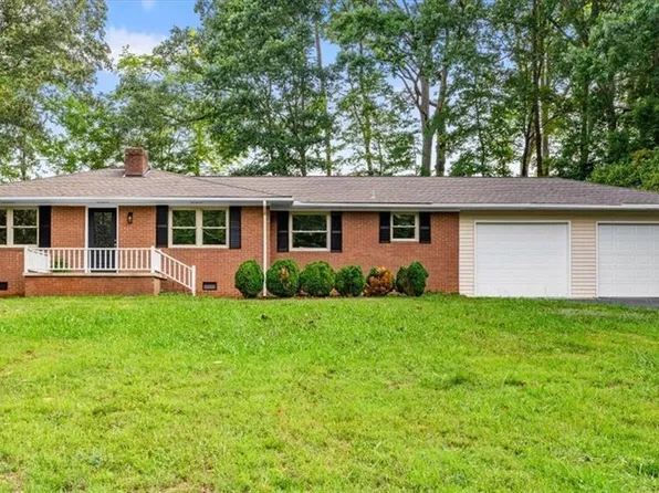708 Dawson Miller Rd, Asheboro, NC 27205