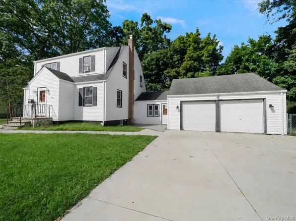 1 Henry Ct APT 1, Nanuet, NY 10954