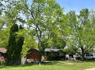 525 Caskey Dr, Clarksville, TN 37042