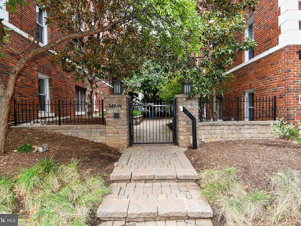 1st image of 149 Saint Louis St SE #31