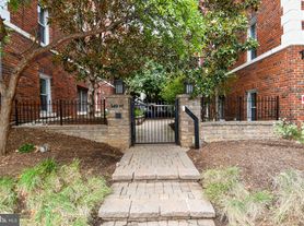 149 Saint Louis St SE, Washington, DC