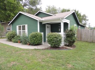923 Homewood St, Lawrence, KS 66044