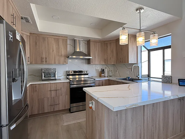 4639 Executive Dr — Photo 23