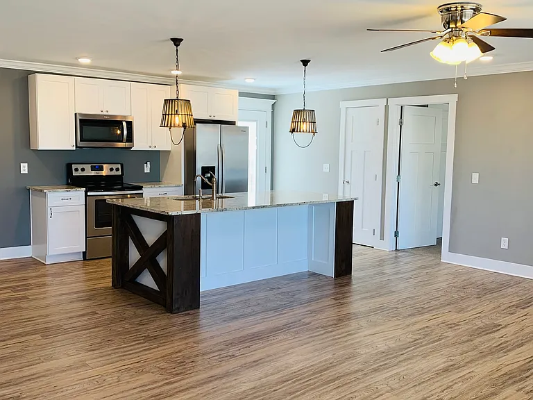 807 Forrest Rd — Photo 6