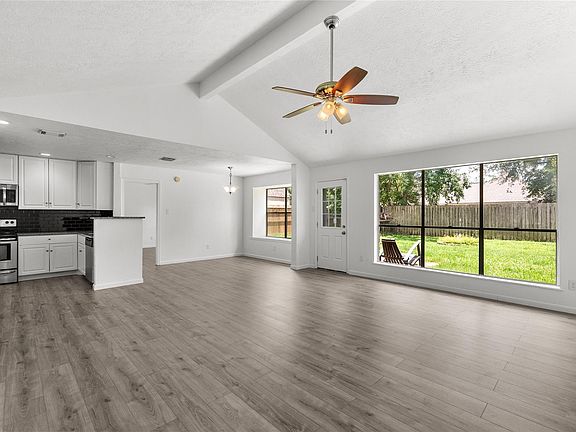 3rd image of 2515 Northern Drive